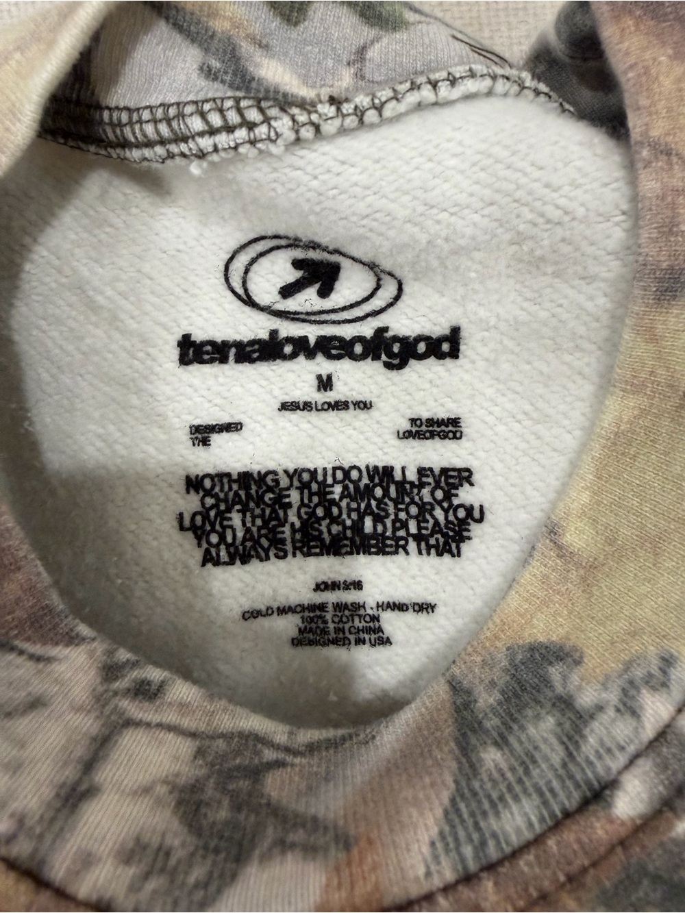 TENA LoveOfGod "JESUS LOVES YOU" Camouflage Crewnecku - Picture 2 of 4